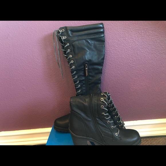 Boots - Picture 1 of 2